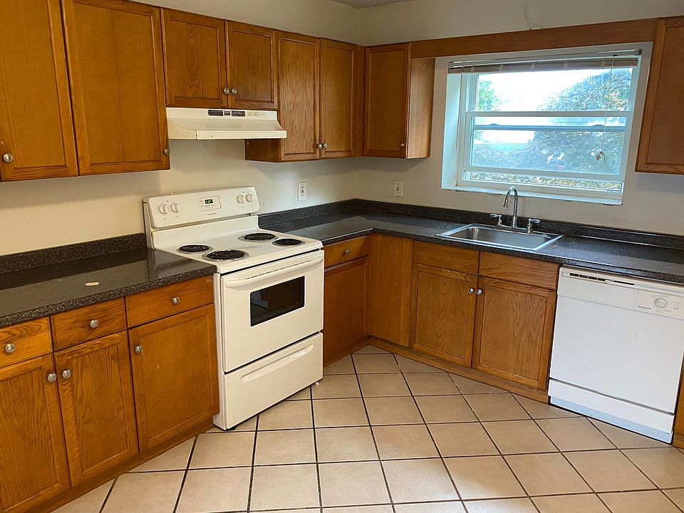2nd image of 261 Hayward St #113