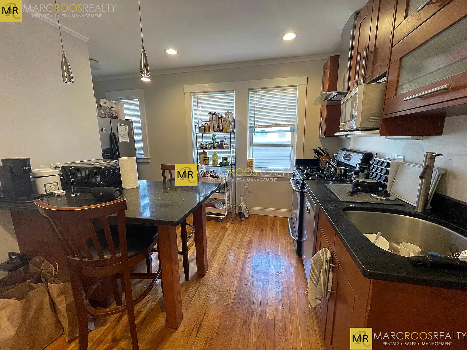 4 bed, 1.0 bath, $5,400 — Photo 4