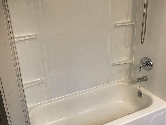 Tub