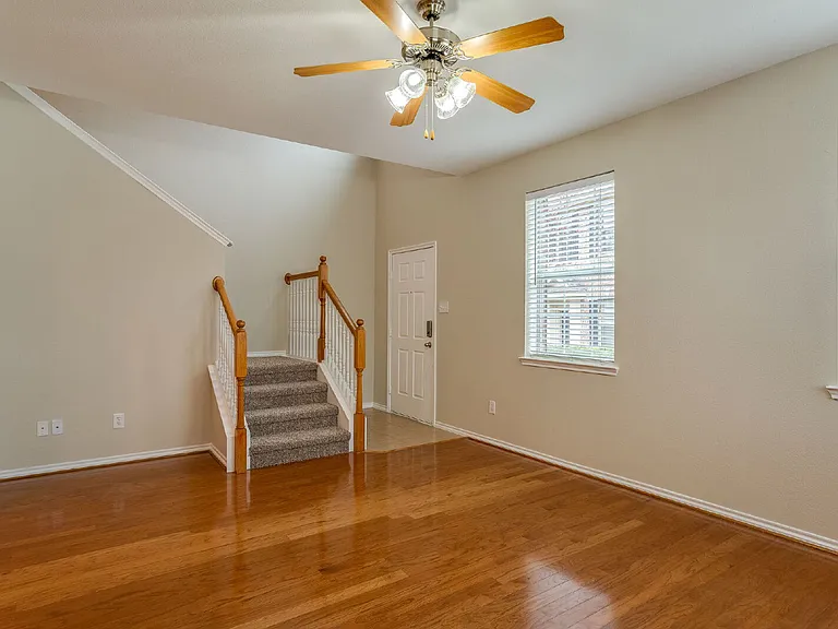 4168 Kyndra Cir — Photo 5