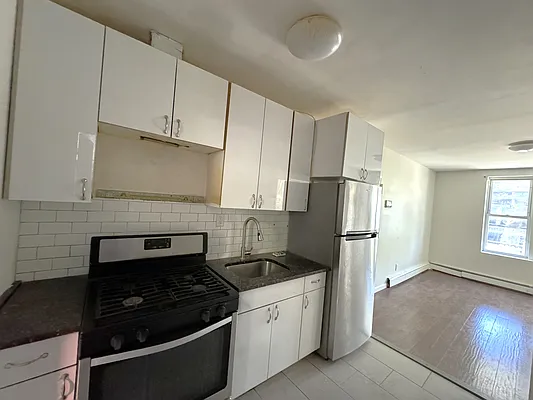 Rented by Pear NYC LLC | media 11