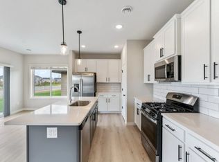 Acclaim of Woodbury Rental Home Community, Saint Paul, MN 55129