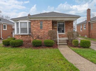 22788 Courtland Ave, Eastpointe, MI 48021
