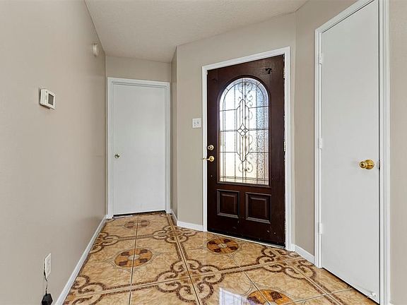 4th image of 5214 Honeyvine Dr