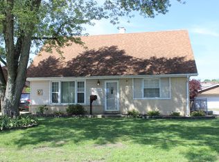 13130 Village Ln, Crestwood, IL 60445