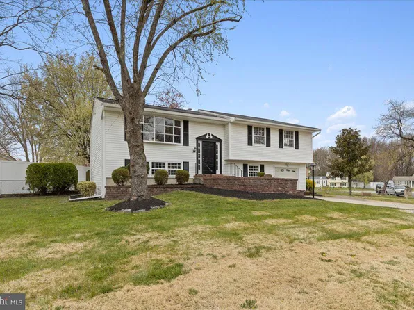 3202 Pinefield Cir, Waldorf, MD 20601