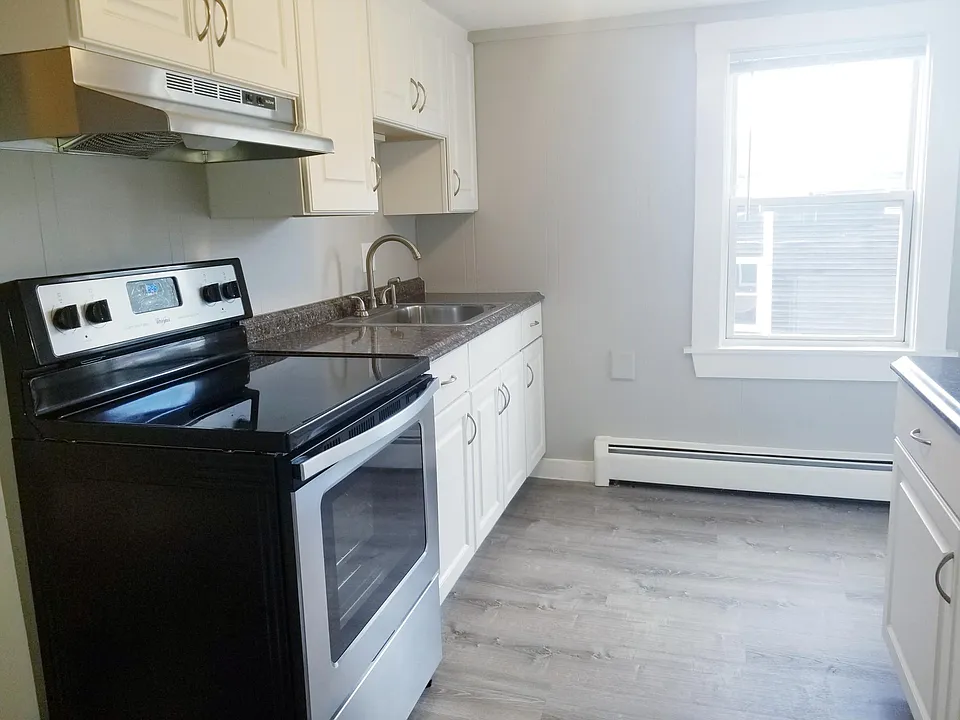 63 Storer St #301