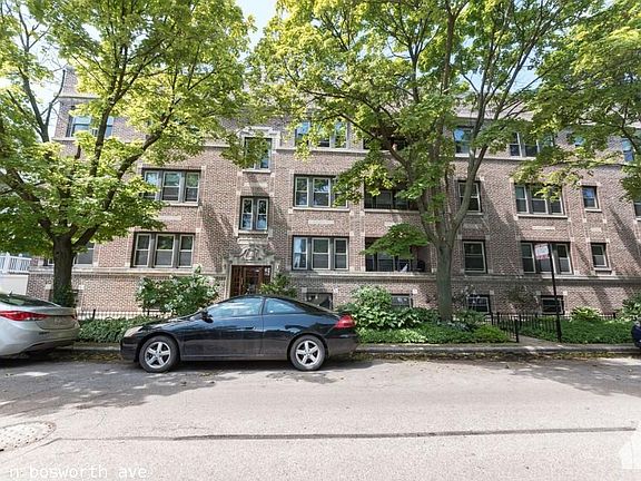 3rd image of 3546 N Bosworth Ave #1821