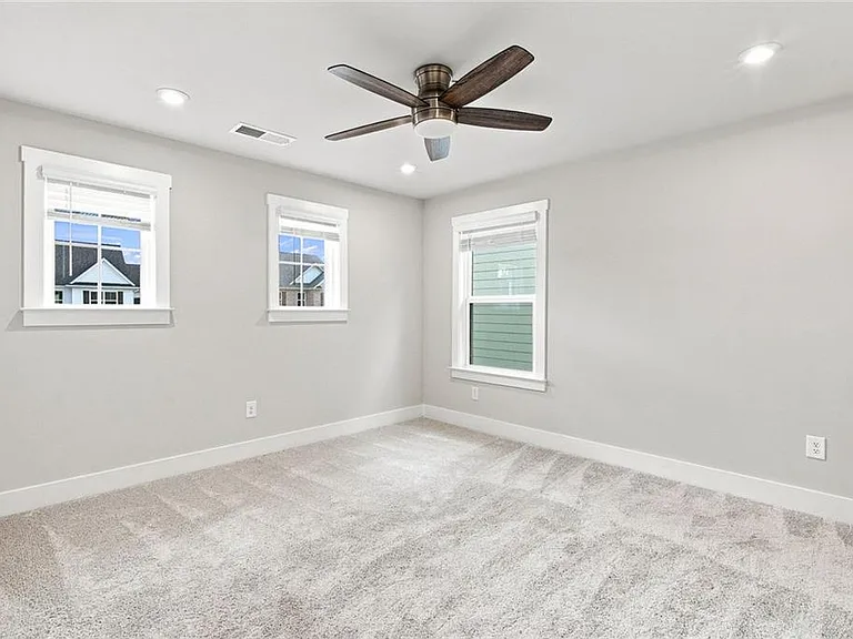 411 Riverclub Rd — Photo 12