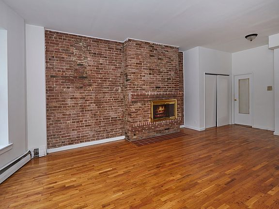 4th image of 316 W 90th St #3F