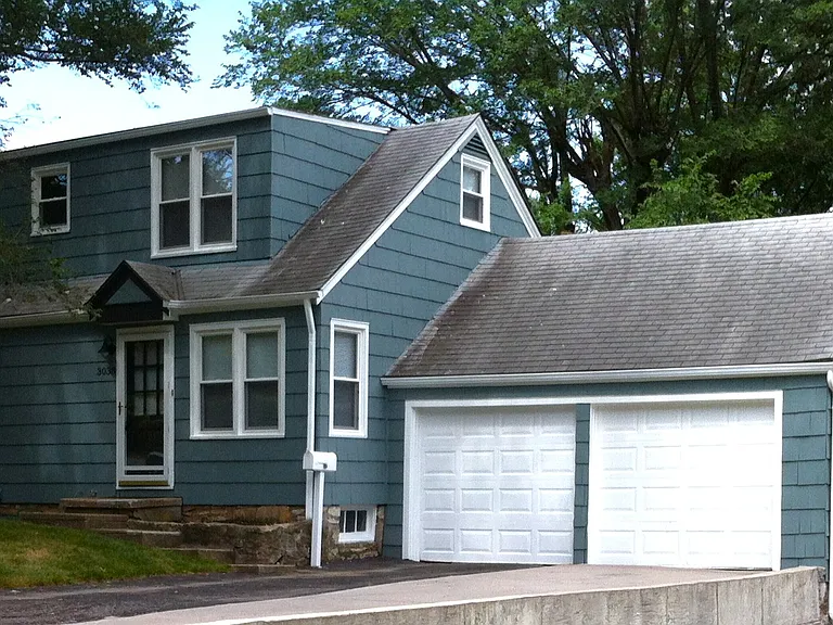 3038 S 9th St — Photo 1