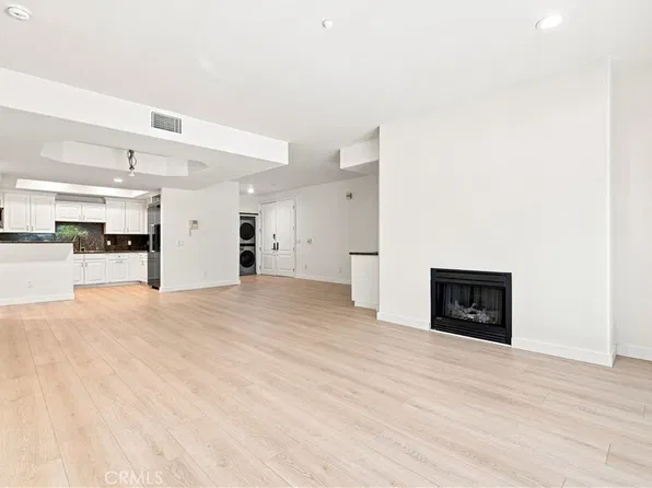 8555 Cashio St APT 101, Los Angeles, CA 90035