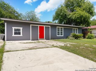 4571 Lark, San Antonio, TX 78228