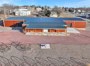 820 W 3rd St, Chadron, NE 69337