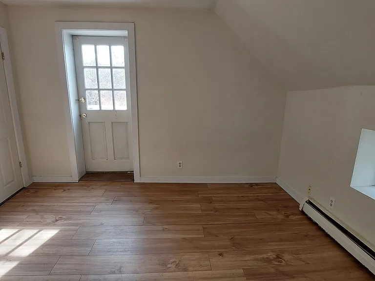 32 S Main St #7 — Photo 5