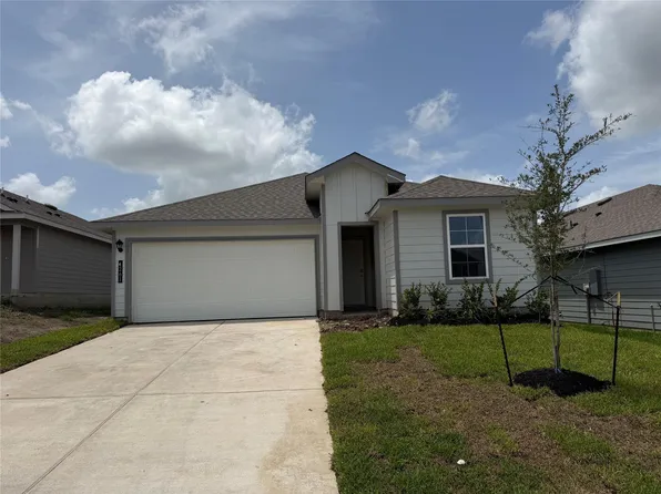 1261 Hickory Grove St, Brenham, TX 77833