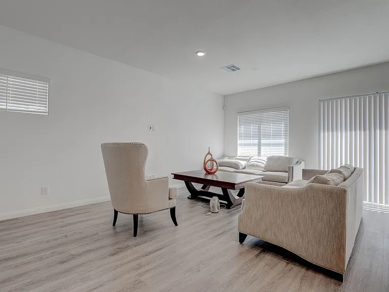 9938 Ullom Dr — Photo 26