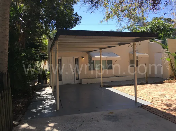 322 Marlborough Pl, West Palm Beach, FL 33405