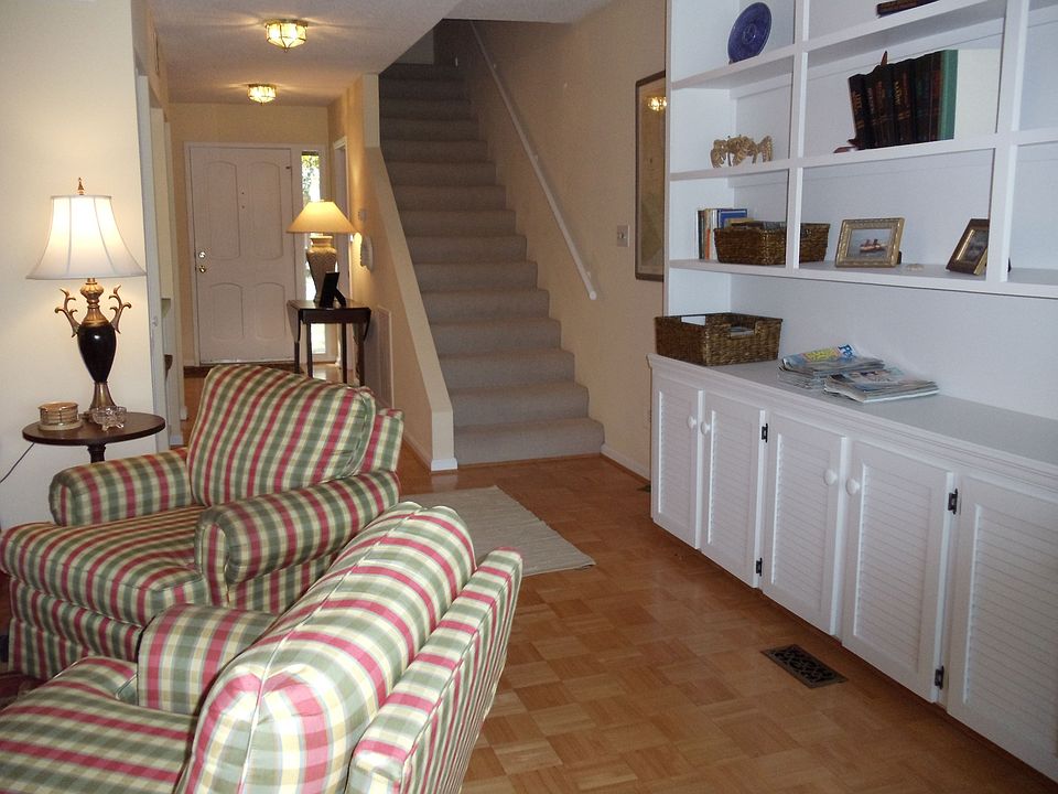 Living Room to stairs