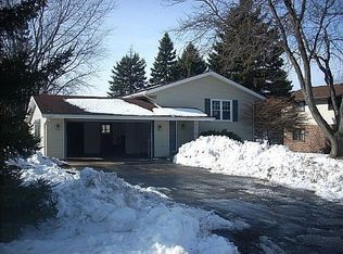 4939 Indian Hills Dr, Racine, WI 53406