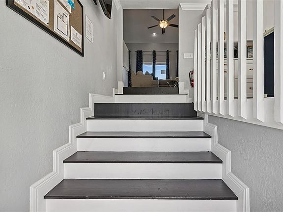 5th image of 330 6th Ave