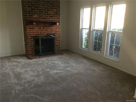 3rd image of 777 Pleasant St #777