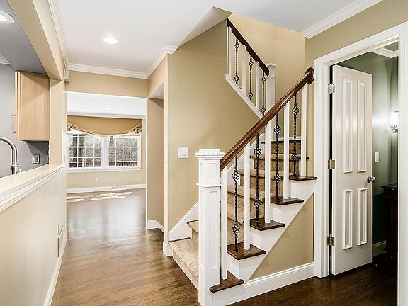 3rd image of 1243 Kenbrook Hills Dr