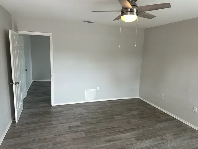 3015 Bryant Irvin Rd N #205 — Photo 3