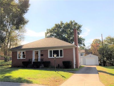 710 California Dr, Erie, PA, 16505