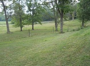 14155 W County Line Rd, Moores Hill, IN 47032