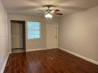 7601 Venetian St #3, Hollywood, FL 33023