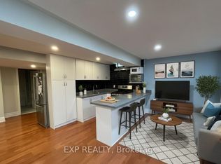 2 Morden Cres, Ajax, ON L1T 3Z7
