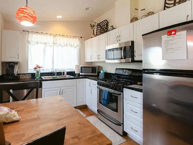 1330 Sequoia Cir #2 — Photo 7