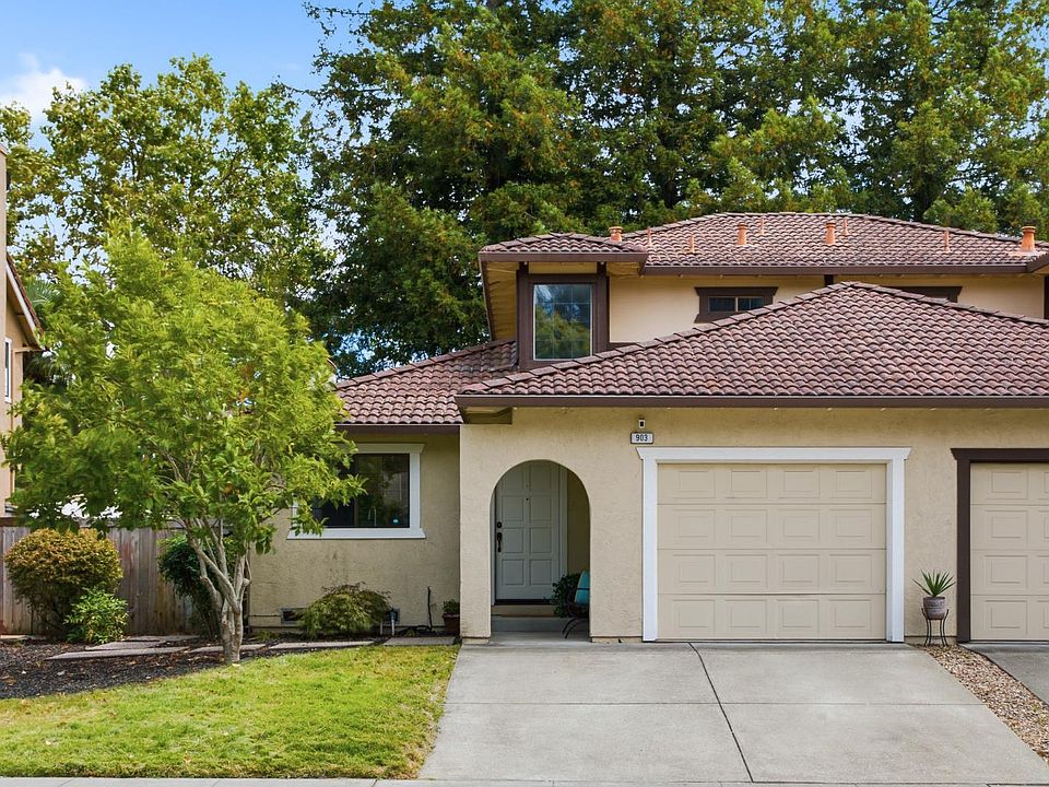 1st image of 903 Hacienda Circle