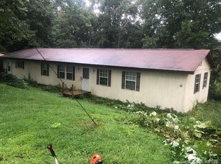 93 Old White St #B, Hendersonville, NC 28791