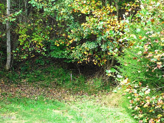 2nd image of Old Harlan Rd