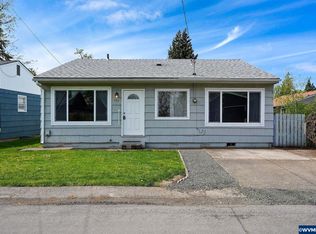 985 Edina Ln NE, Salem, OR