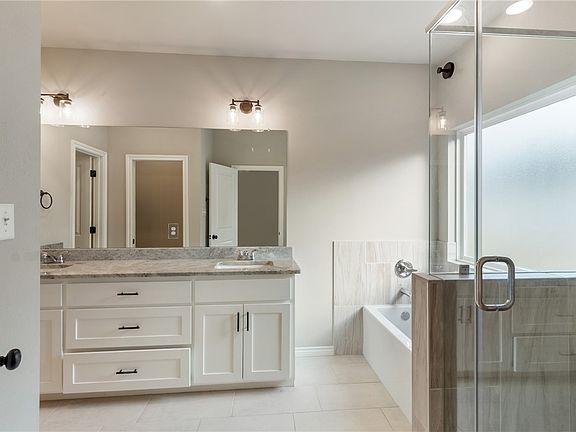 3rd image of 2507 Lightfoot Ln