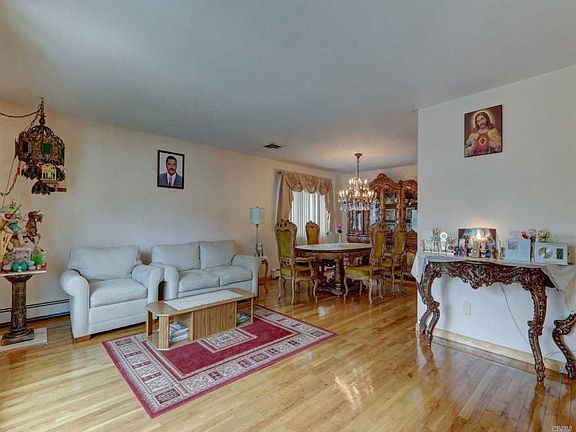 4th image of 54 Bregman Ave
