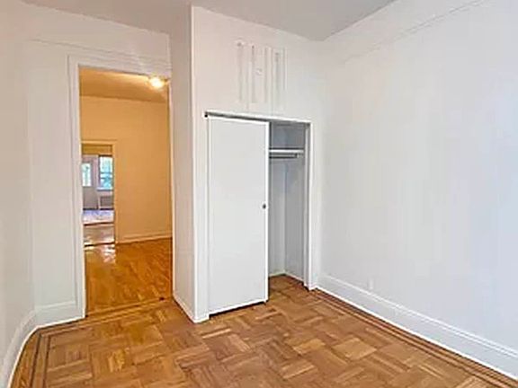 5th image of 141 N 9th St APT 1R