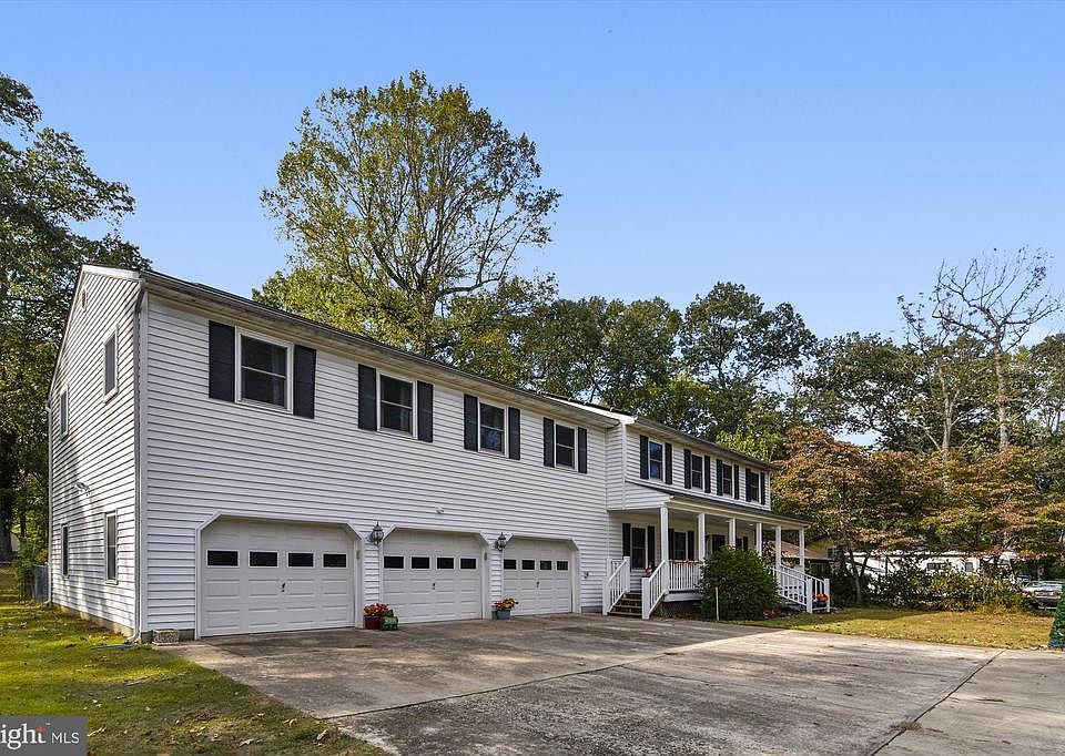 1st image of 1159 Blue Bird Ln