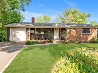 163 Cow Neck Rd, Port Washington, NY 11050