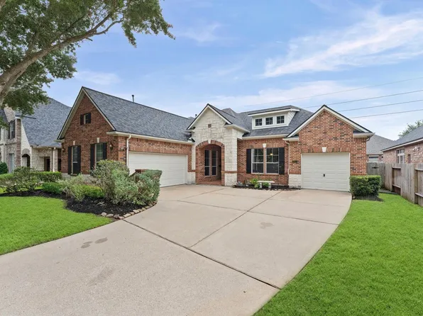 2811 Misty River Ln, Richmond, TX 77406