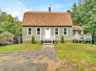 104 Harvey Lake Rd, Northwood, NH 03261
