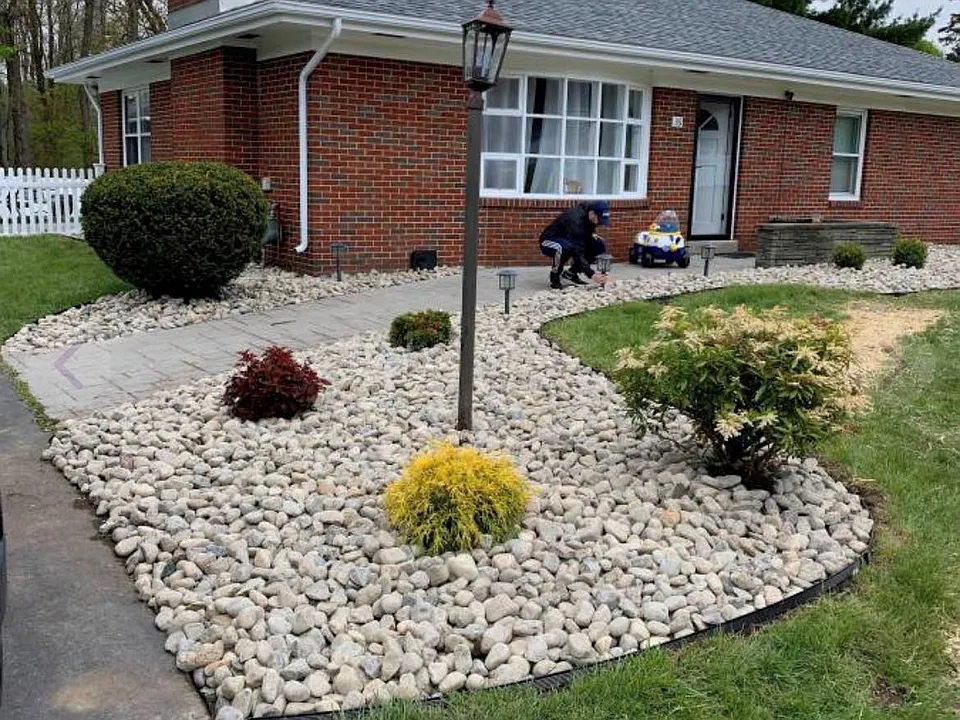 36 Meadow Dr