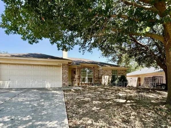 824 Blue Ridge Dr, Burleson, TX 76028