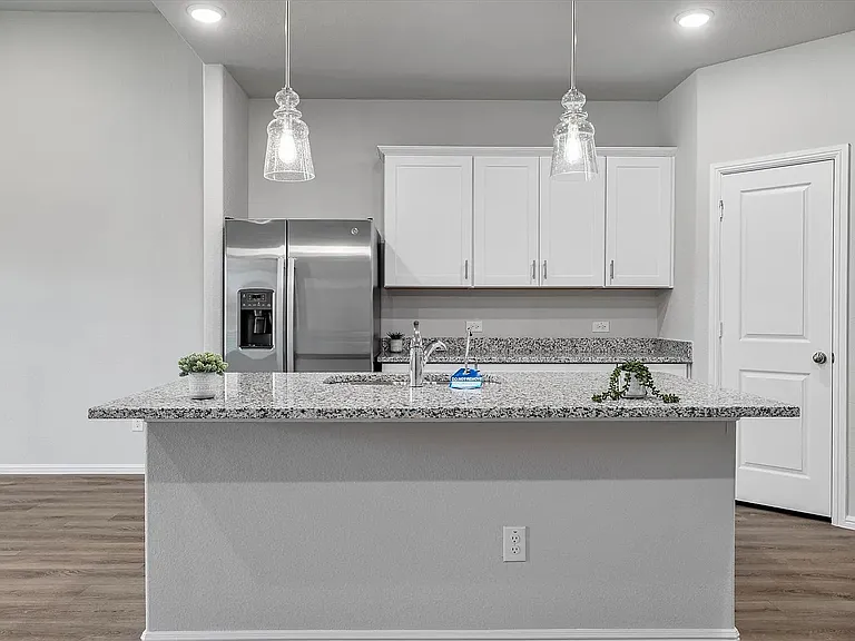 422 Wydown Dr — Photo 12