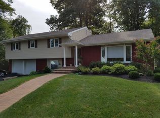 6 Radcliffe Rd, Yardley, PA 19067