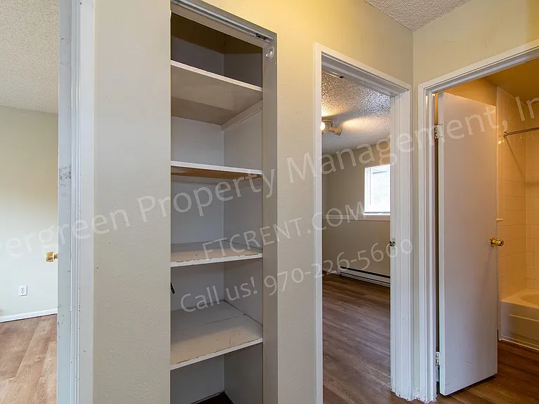 1931 Ross Ct — Photo 10