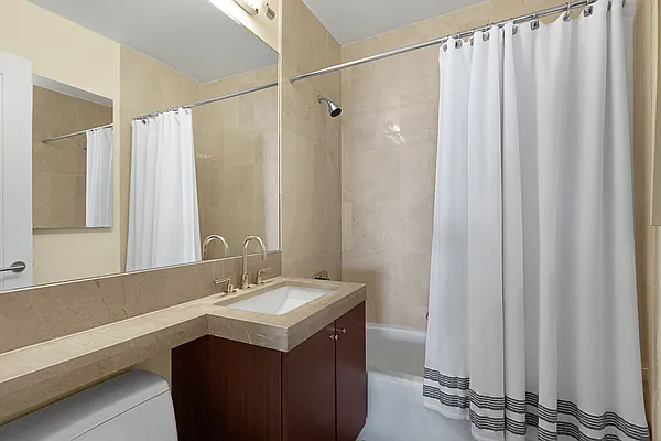 Rented by Compass | media 7